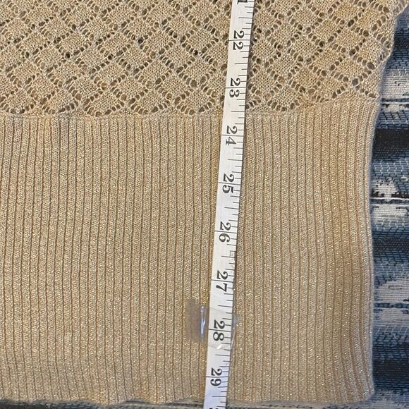New York & Co shimmery gold tunic/sweater size L - Picture 8 of 8